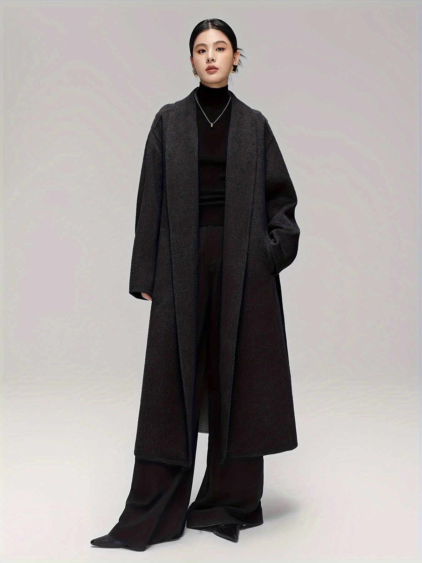 Women's Elegant Scottish Tartan Tweed Coat - Oversized Long Winter Jacket with  & Split Hem, Collar & Pockets, All-Season Black\u002FGrey Coat (Dry Clean Only) - Loose-Fit Trench Coat